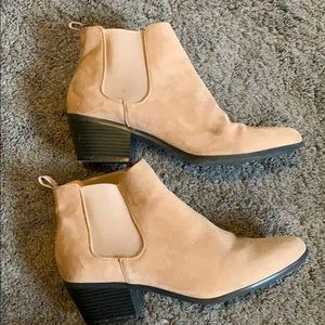 Tan Chelsea Booties size 9.5, UK 7.5